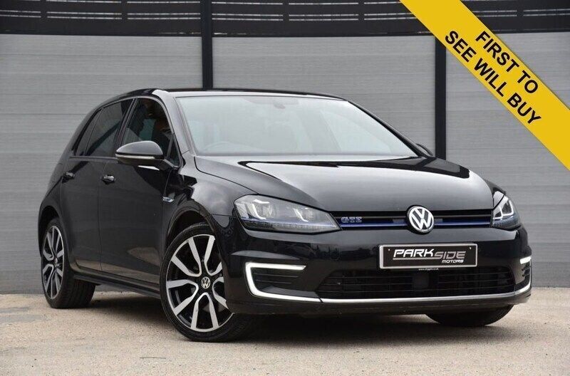 Black Used 2015 VW Golf VII GTE Hatchback | £7,495 (Good price) - Image 1/4