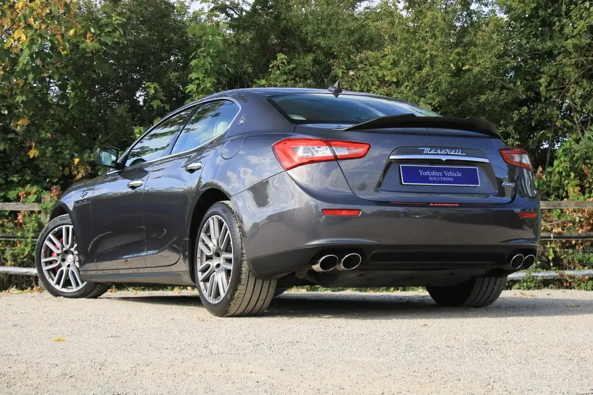 Used Maserati Ghibli 275 HP (202 kW) 2016 Grey Sedan