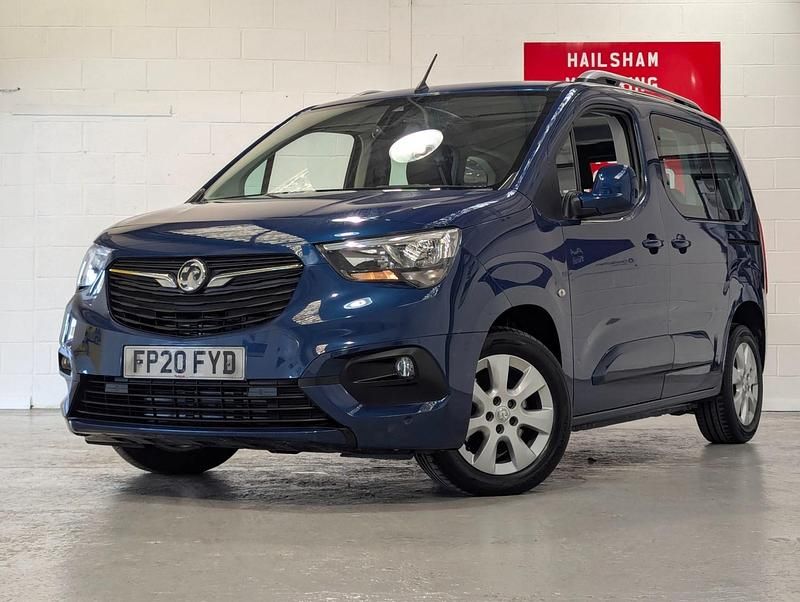 Used Vauxhall Combo S 110 HP (80 kW) 2020 Night blue MPV