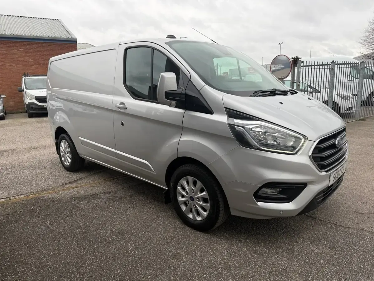 Używany Ford Transit Custom Limited 130 KM (95 kW) 2021 Srebrny Van