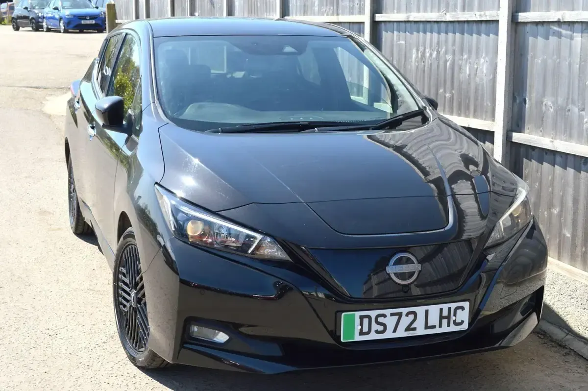 Used Nissan Leaf N-Connecta 110 kW (150 HP) 2022 Black Hatchback