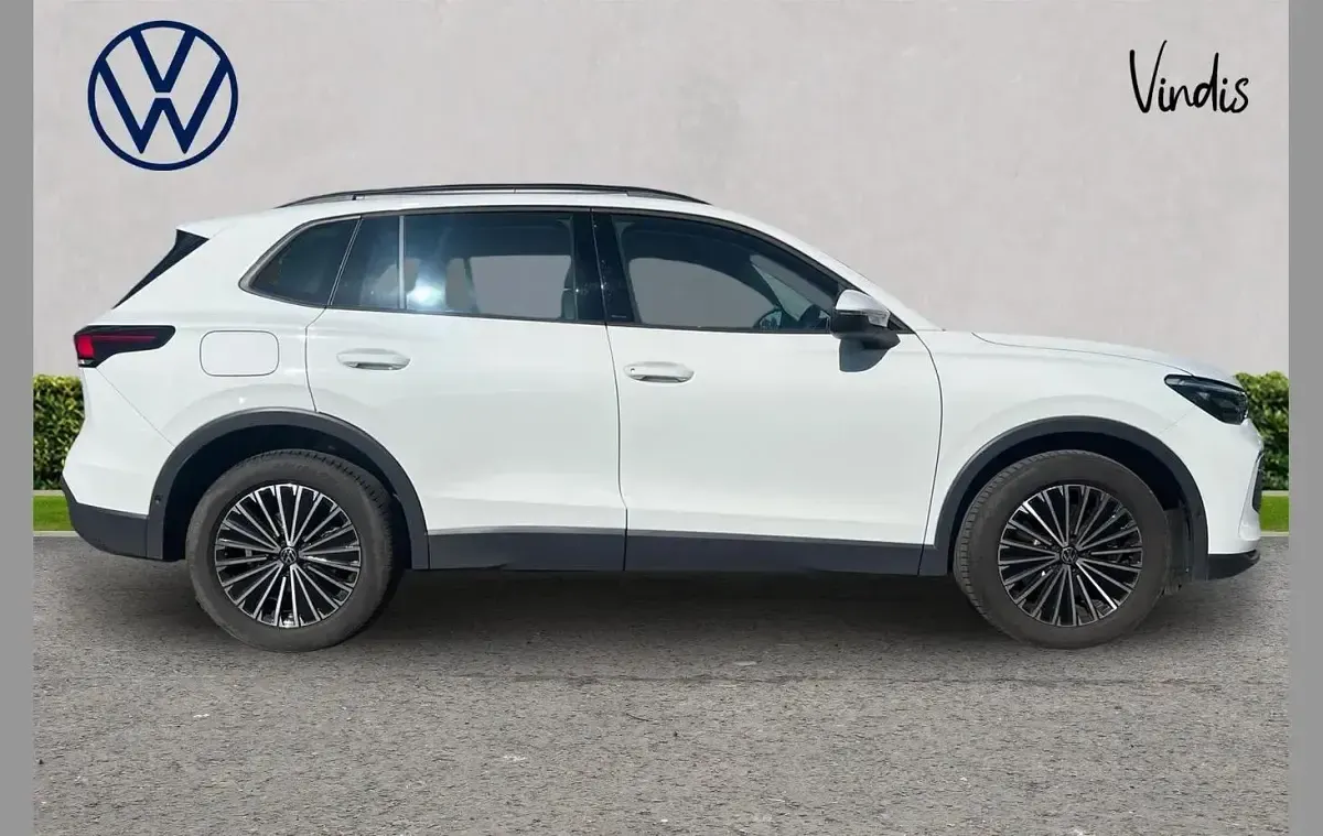 Gebraucht VW Tiguan Life 150 PS (110 kW) 2025 Weiß SUV