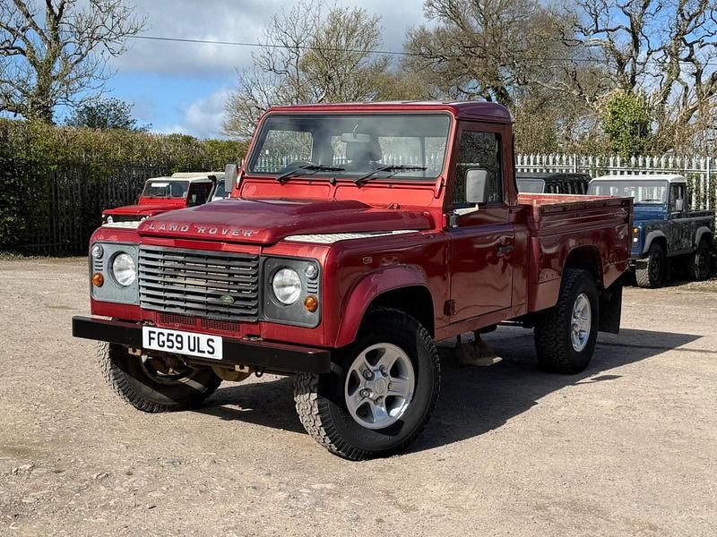 Usado Land Rover Defender 122 HP (89 kW) 2009 Vermelho Pickup