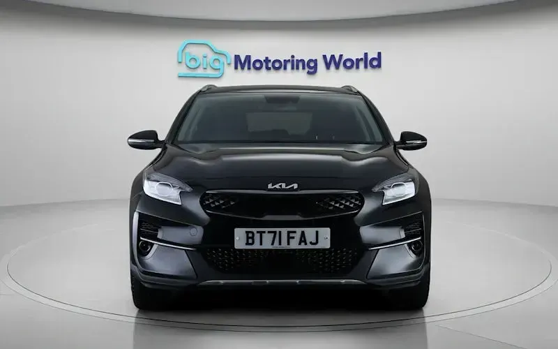 Usado Kia XCeed 141 HP (103 kW) 2021 Preto SUV