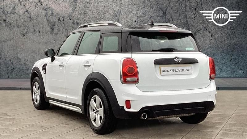 Used Mini Cooper Countryman Classic 134 HP (98 kW) 2019 White SUV