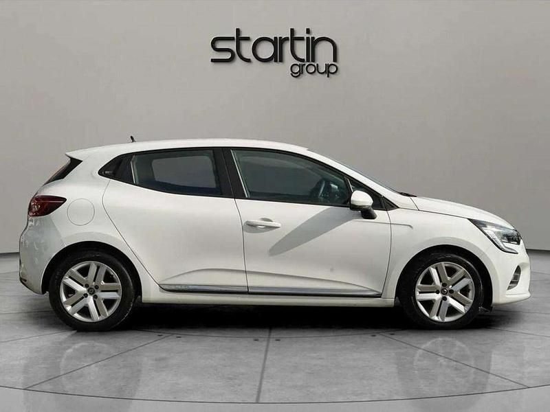 Gebraucht Renault Clio V Play 100 PS (73 kW) 2020 Weiß Kleinwagen