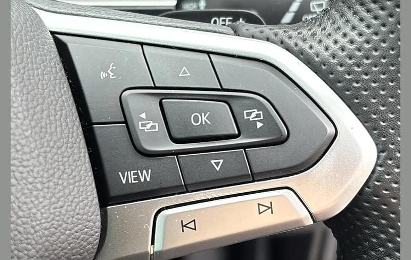 Begagnad VW Passat R-line Edition 237 HK (174 kW) 2021 Grå Kombi