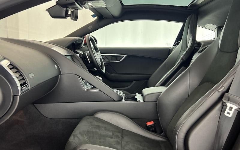 Used Jaguar F-Type R-Dynamic 300 HP (220 kW) 2023 Coupe