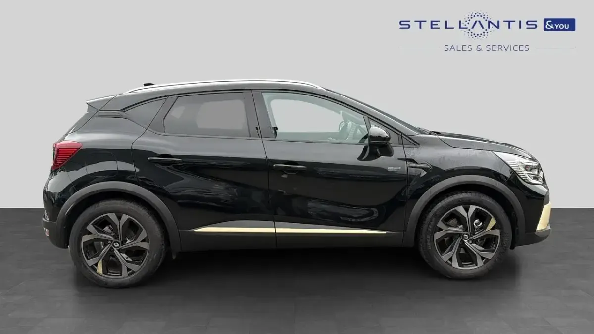 Second-hand Renault Captur Engineered 140 CP (102 kW) 2024 Negru SUV