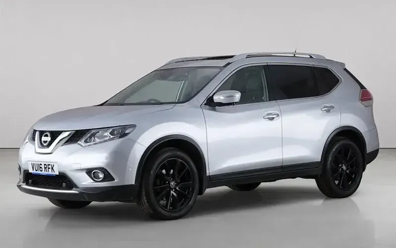 Used Nissan X-Trail Tekna 131 HP (96 kW) 2016 Silver SUV