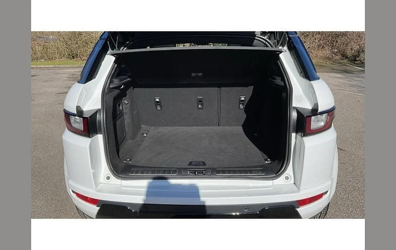 Used Land Rover Range Rover evoque HSE Dynamic 180 HP (132 kW) 2019 White SUV