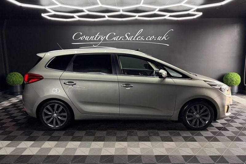 Used Kia Carens 134 HP (98 kW) 2014 Silver MPV