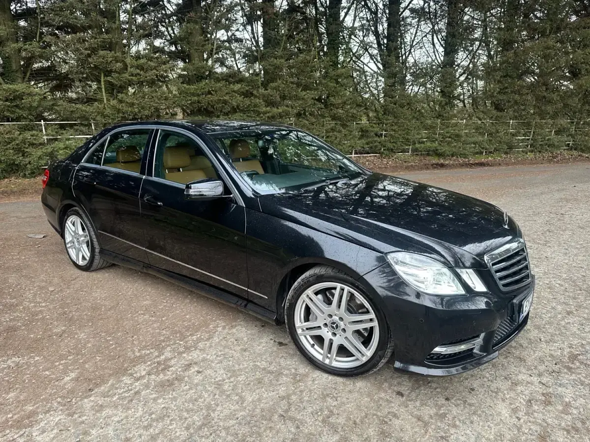 Usado Mercedes E350 2013 Preto Sedan