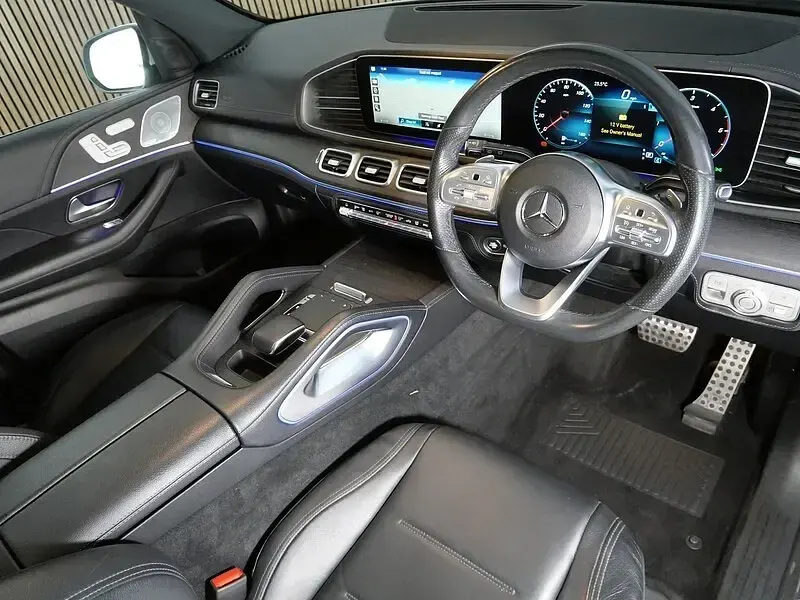 Used Mercedes GLE300 AMG line 2019 White SUV
