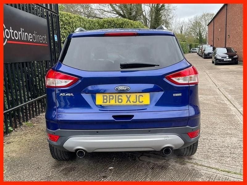 Used Ford Kuga Zetec 120 HP (88 kW) 2016 Blue SUV