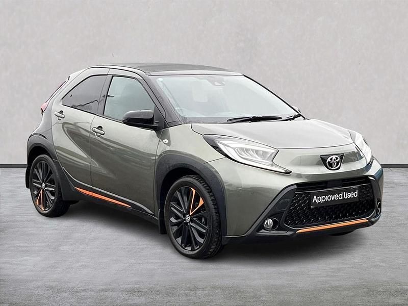 Green Used 2022 Toyota Aygo Edition Hatchback | £14,899 (Expensive) - Image 1/4