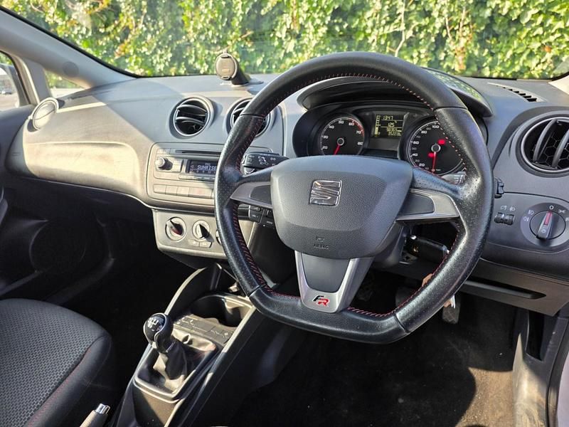 Used Seat Ibiza FR 2014 White Hatchback