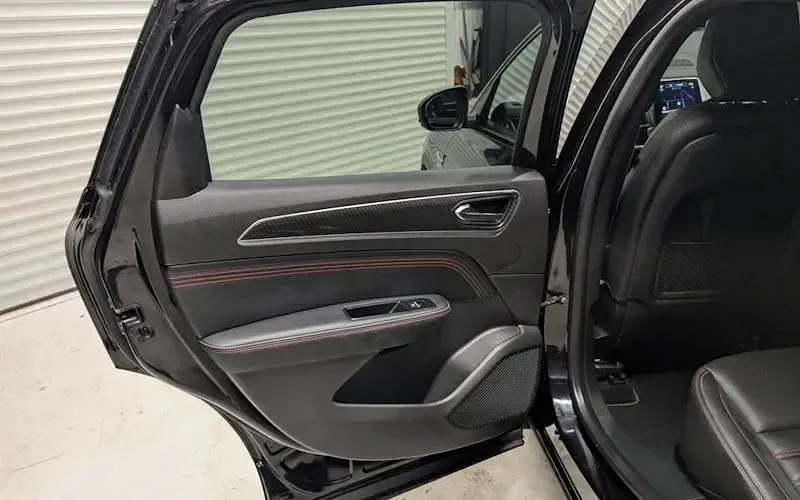 Used Renault Arkana R.S. 140 HP (102 kW) 2021 Black SUV