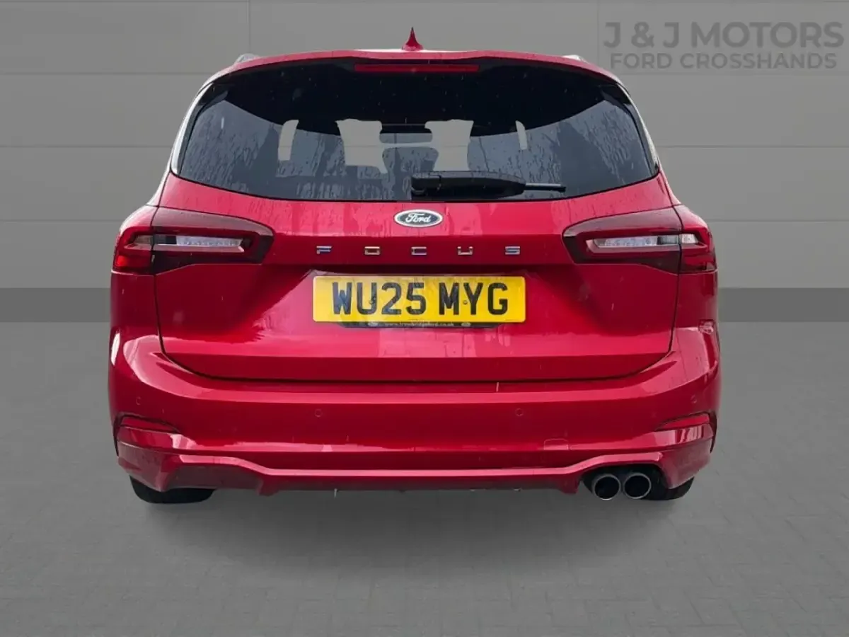 Used Ford Focus ST-Line 125 HP (91 kW) 2025 Red Estate