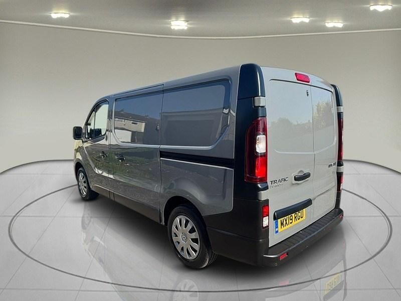 Used Renault Trafic Business 2019 Grey MPV