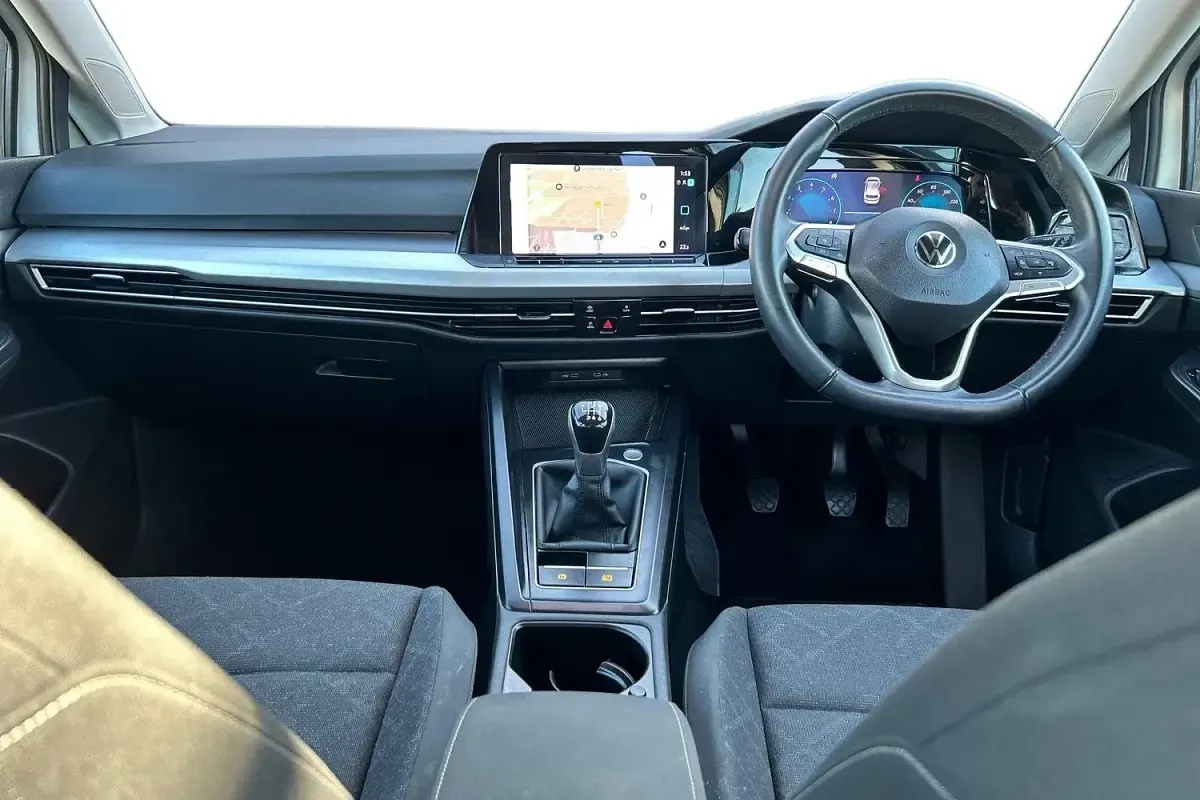 Usado VW Golf VII S 130 CV (95 kW) 2021 Blanco Utilitario