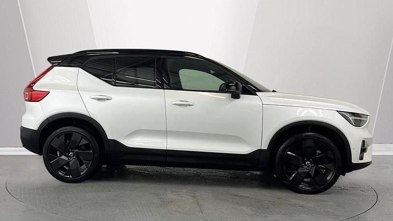 Used Volvo EX40 Ultra 185 kW (252 HP) 2025 White SUV
