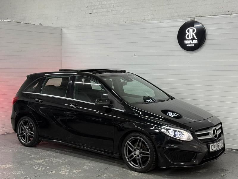 Usado Mercedes B200 AMG Line Premium Plus 2016 Preto Monovolume