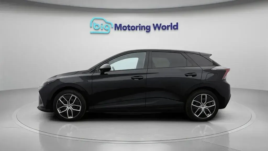 Used MG MG4 EV Trophy 319 kW (435 HP) 2024 Hatchback
