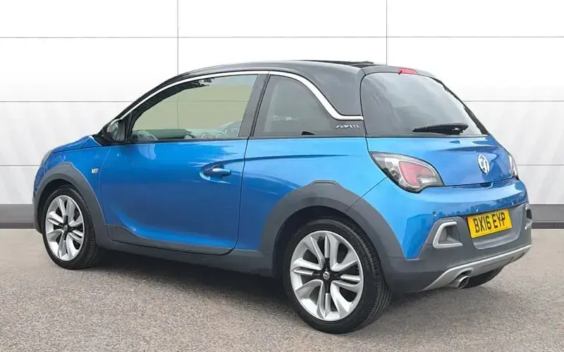 Used Vauxhall Adam Rocks Rocks 87 HP (63 kW) 2015 Blue Hatchback