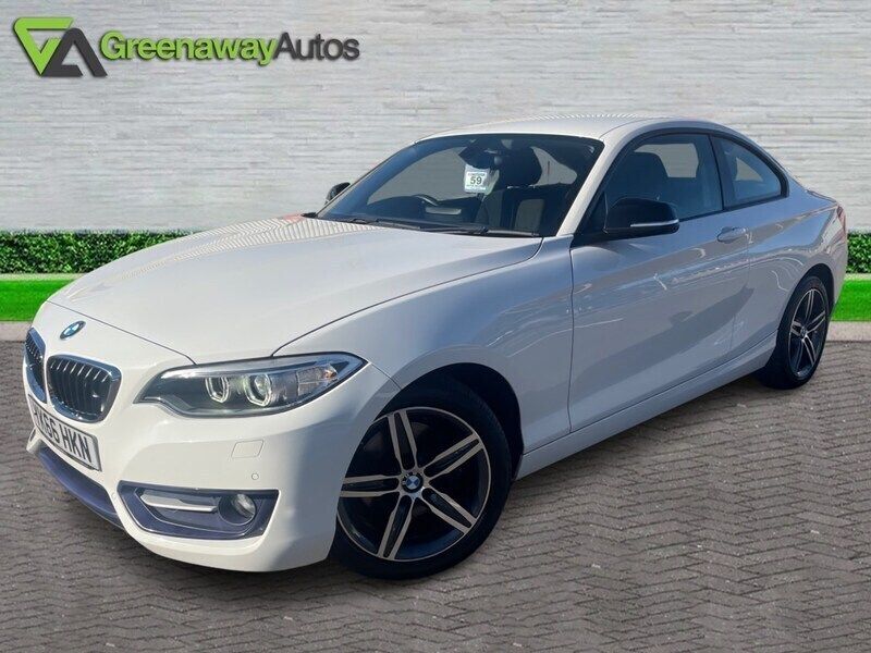 White Used 2016 BMW 220 Sport Line Coupe | £10,491 (Fair price) - Image 1/4
