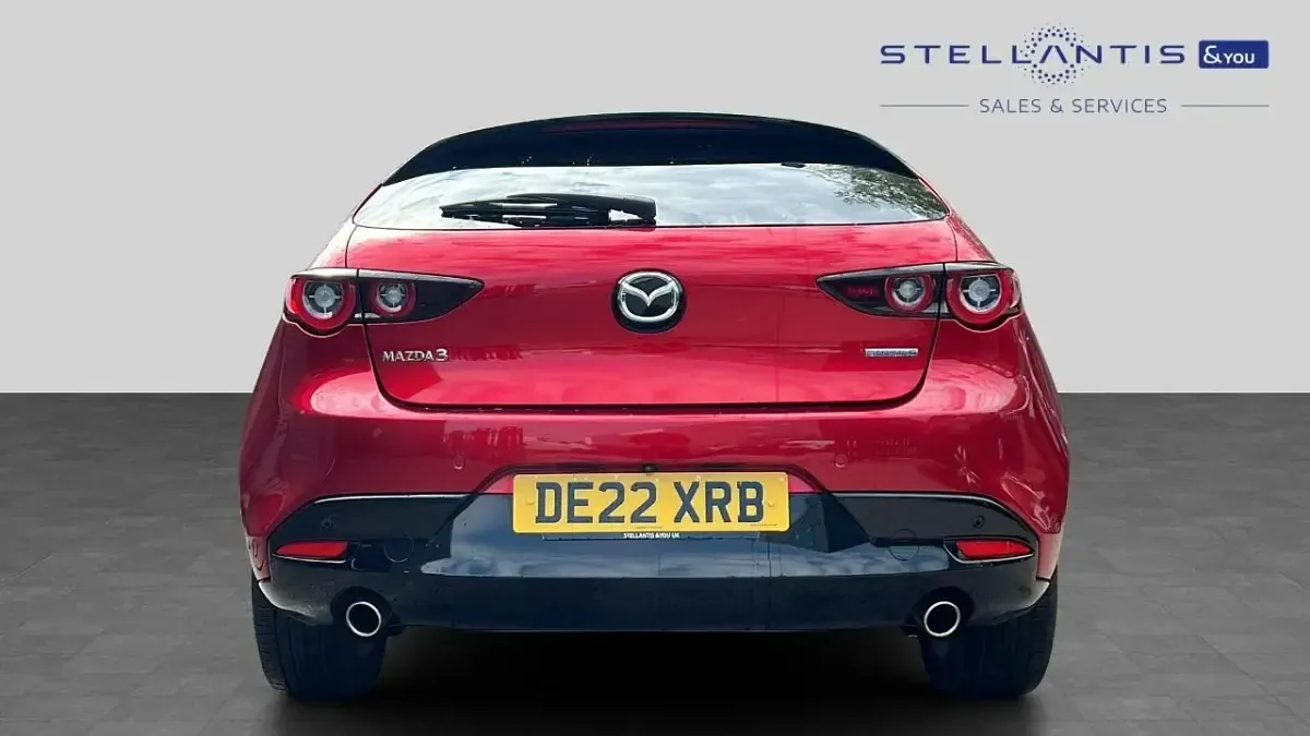 Used Mazda 3 Inclusive 120 HP (88 kW) 2022 Red Hatchback