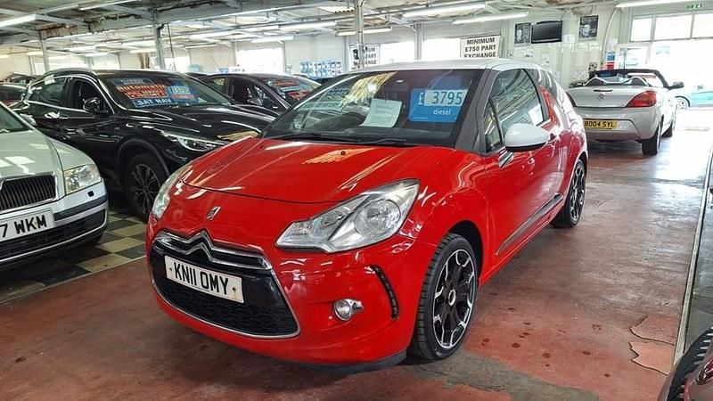Used Citroën DS3 110 HP (80 kW) 2011 Red Hatchback