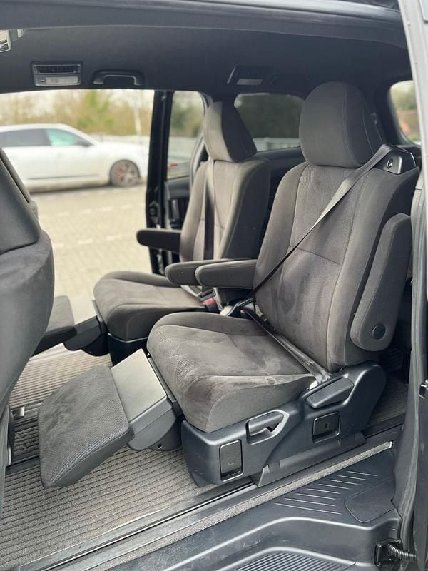 Used Toyota Estima 2026 Black MPV