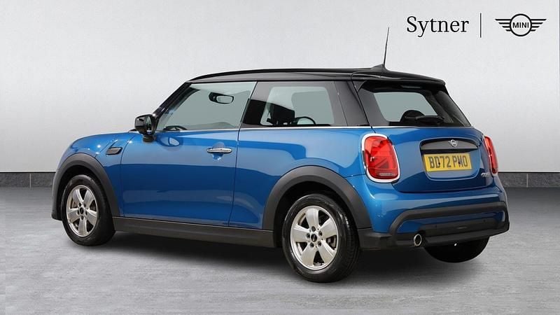 Used Mini Cooper Classic 134 HP (98 kW) 2023 Blue Hatchback
