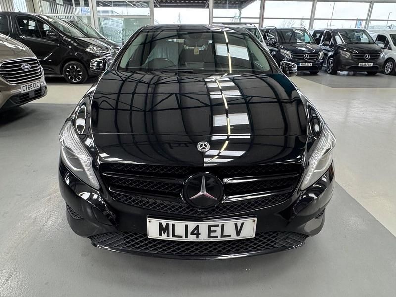 Used Mercedes A200 136 HP (100 kW) 2014 Black Hatchback