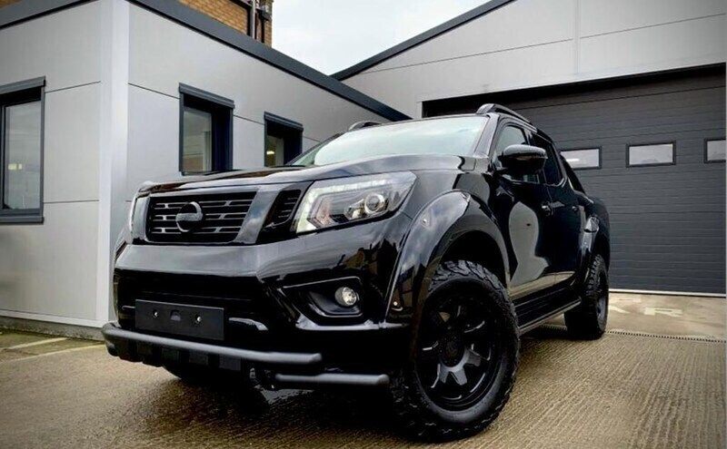 Black Used 2021 Nissan Navara Tekna Pickup | £28,000 - Image 1/4