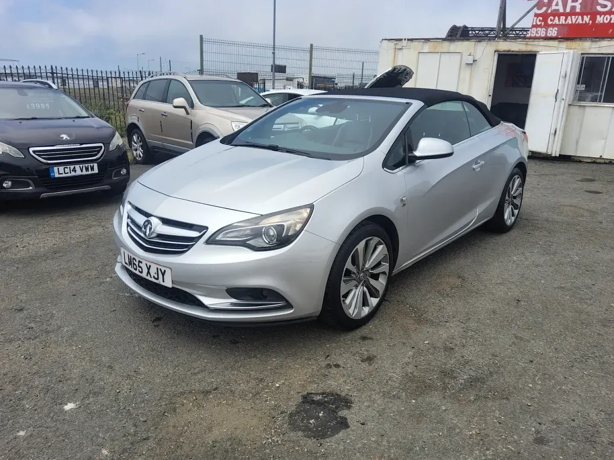 Used Vauxhall Cascada Elite 200 HP (147 kW) 2015 Silver Cabriolet