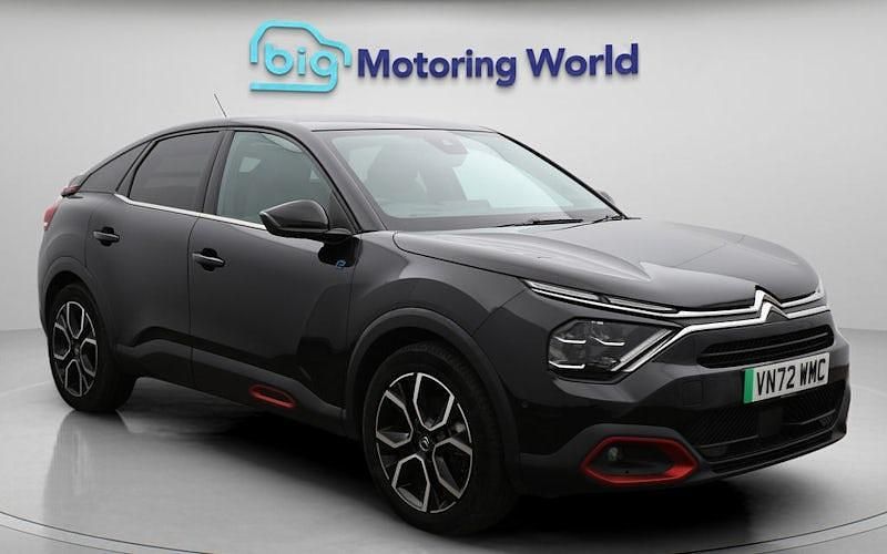 Used Citroën e-C4 Shine 100 kW (136 HP) 2022 Black Hatchback