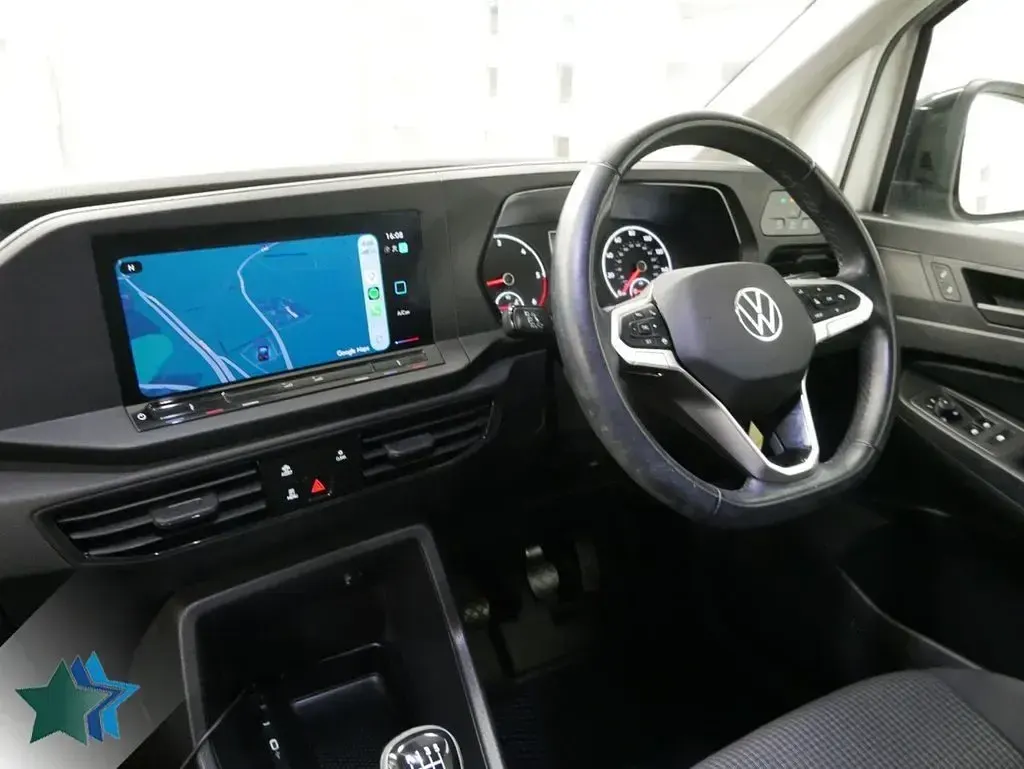 Used VW Caddy Maxi Pro 102 HP (75 kW) 2023 White MPV