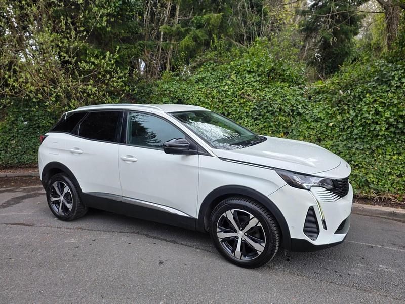 Used Peugeot 3008 Allure 131 HP (96 kW) 2022 White Hatchback