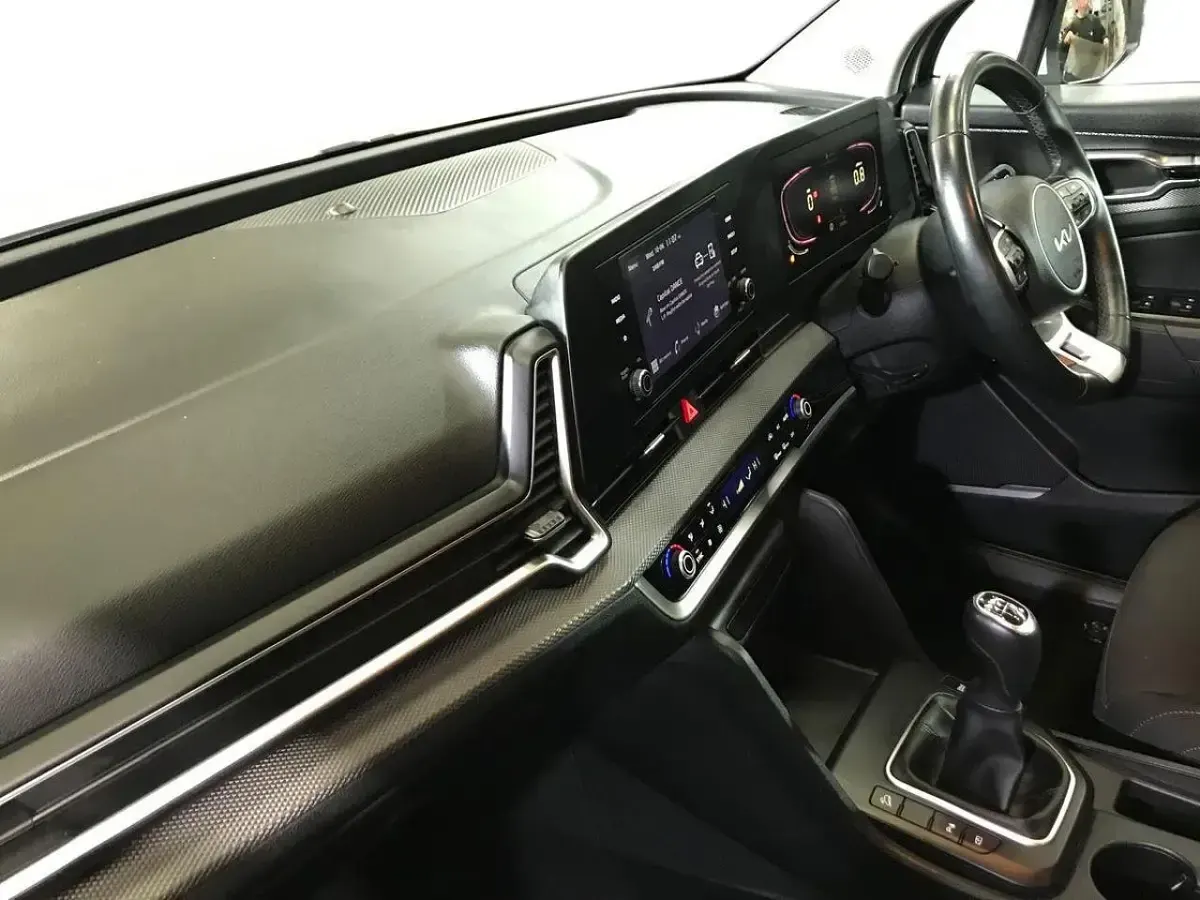Used Kia Sportage 148 HP (108 kW) 2023 White SUV