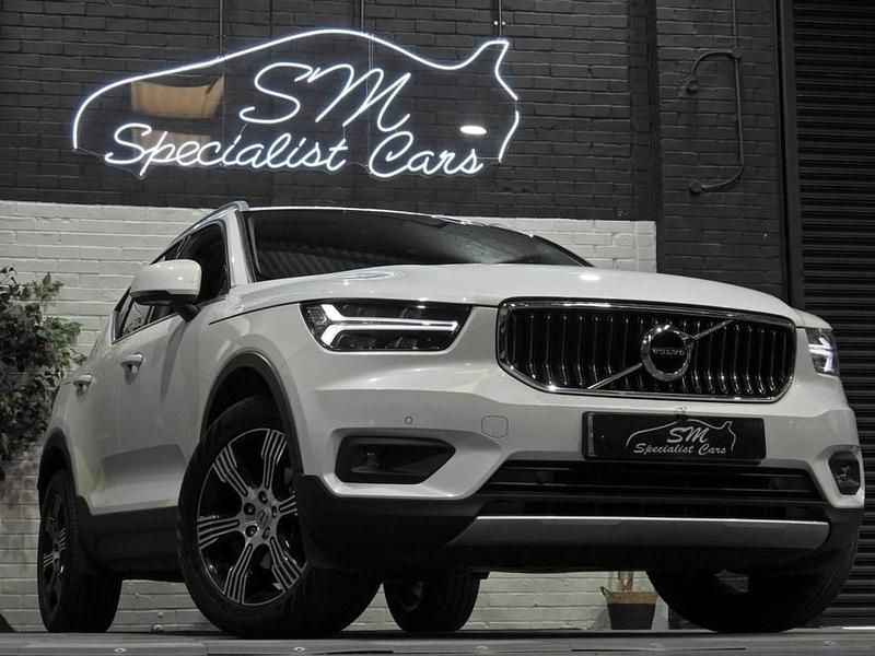 Used Volvo XC40 Inscription 163 HP (119 kW) 2021 White SUV
