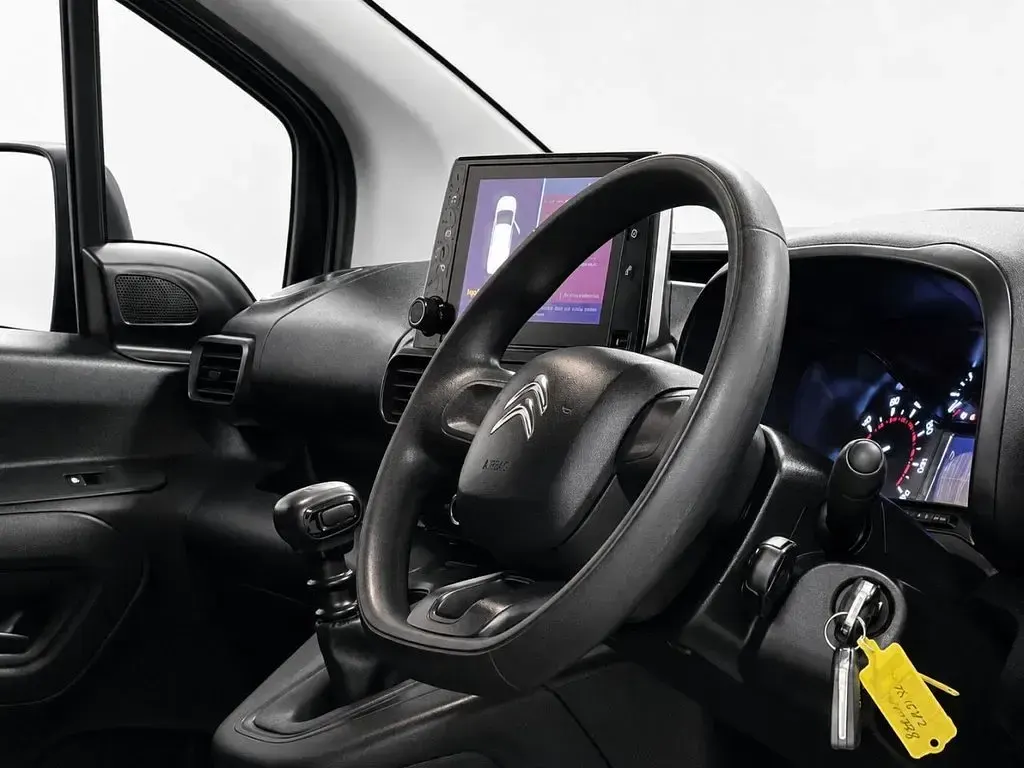 Used Citroën Berlingo PureTech 110 HP (80 kW) 2021 Grey MPV