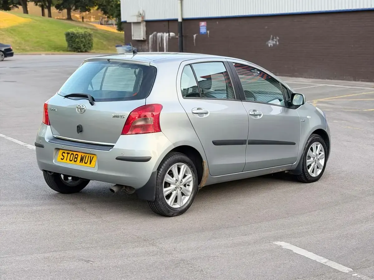 Used Toyota Yaris 2008 Silver Hatchback