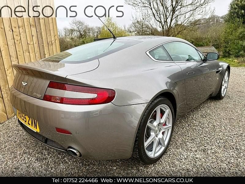 Used Aston Martin V8 Vantage 380 HP (279 kW) 2006 Silver Coupe