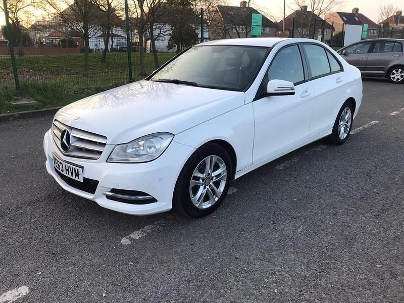 Used Mercedes C180 Executive 2014 White Sedan