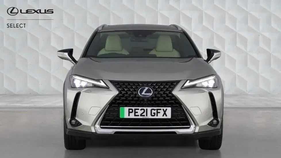 Used Lexus UX 150 kW (204 HP) 2021 Silver SUV
