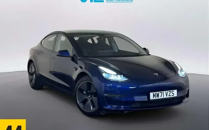 Używany Tesla Model 3 Long Range AWD 258 kW (351 KM) 2023 Sedan/Limuzyna