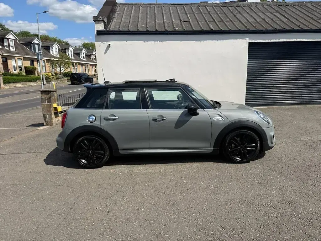 Used Mini Cooper S Hatch 192 HP (141 kW) 2019 Grey Hatchback
