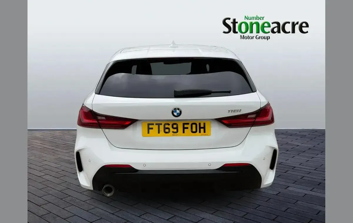 Used BMW 118 M Sport 138 HP (101 kW) 2020 White Hatchback